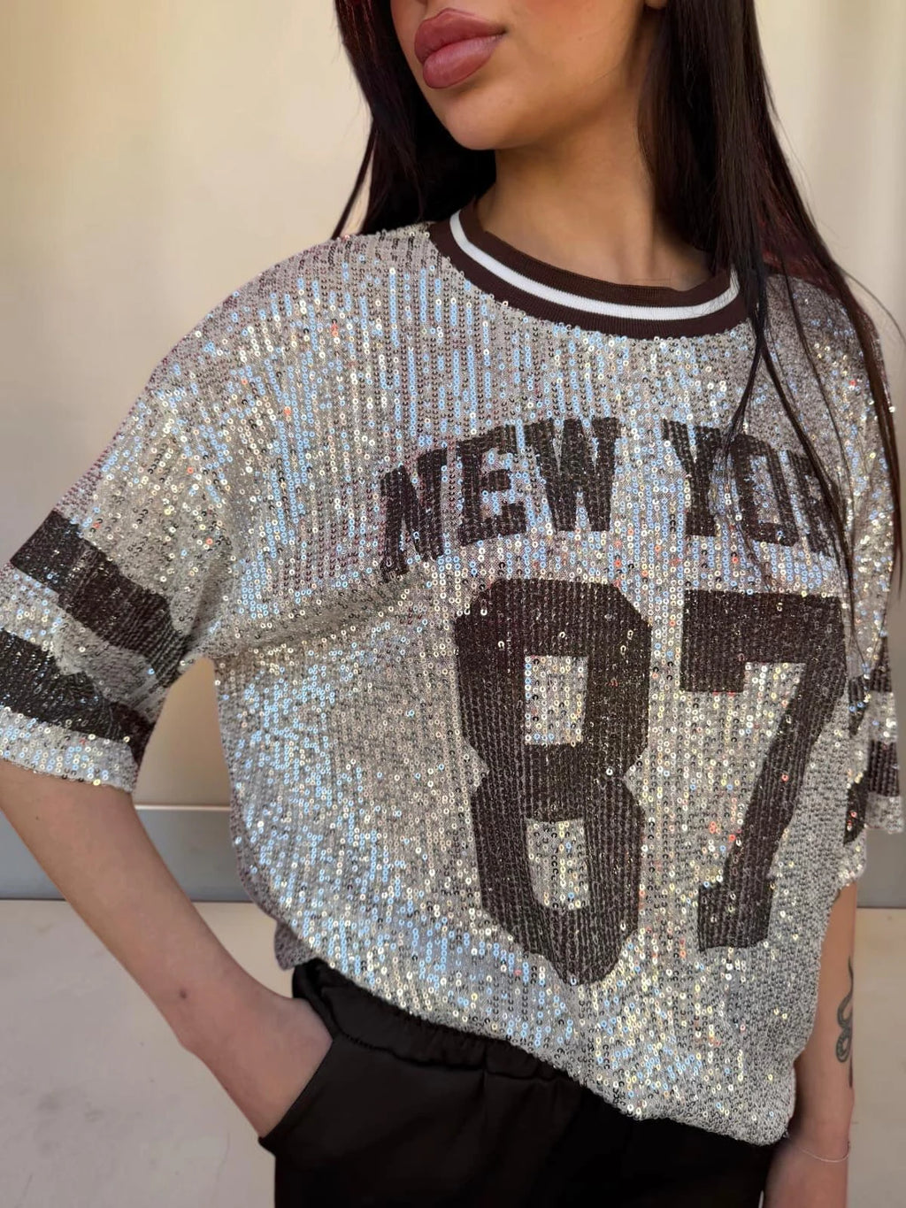 T-shirt a maniche corte con paillettes