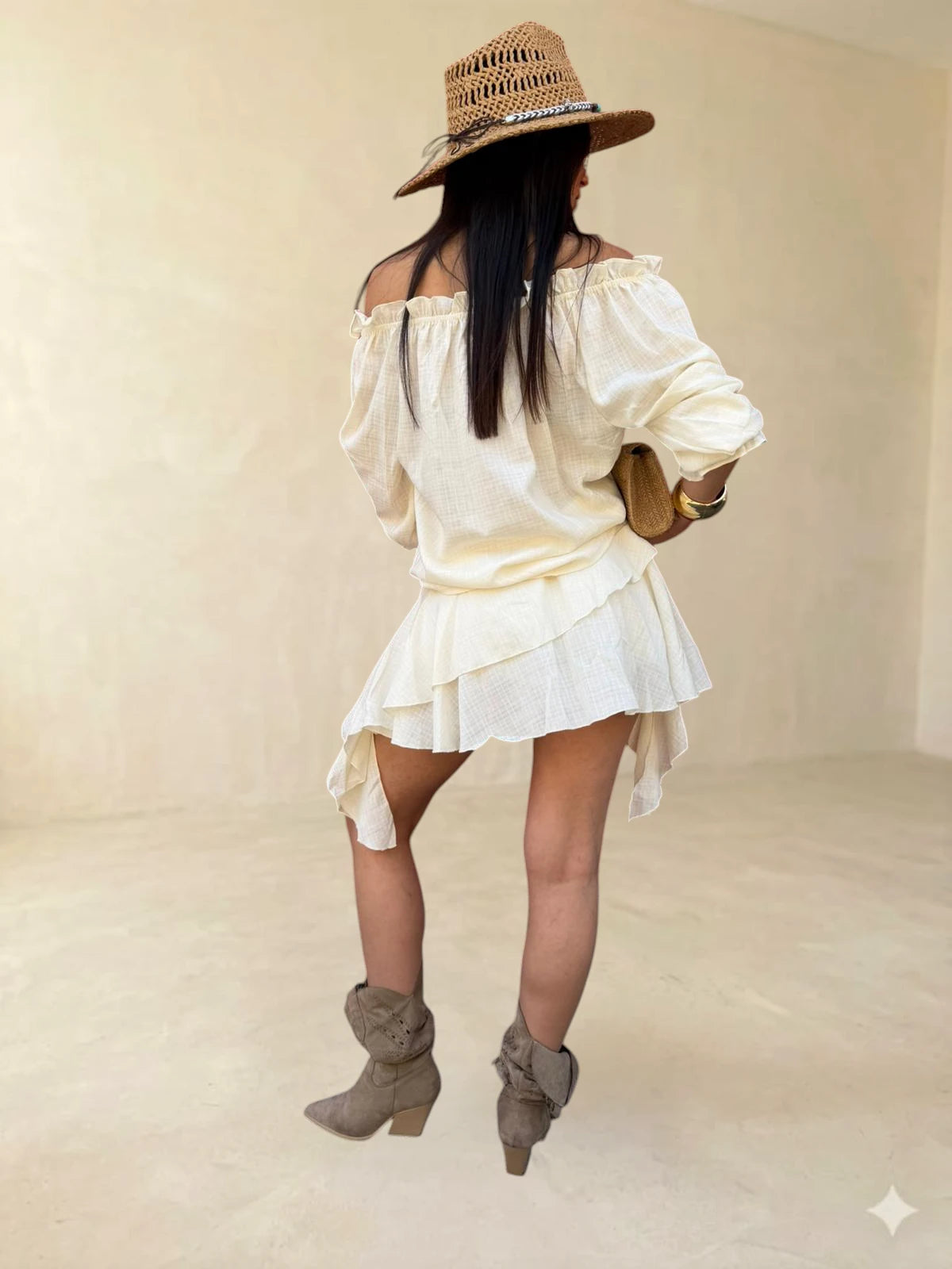 Coordinato casacca con gonna corte a balze