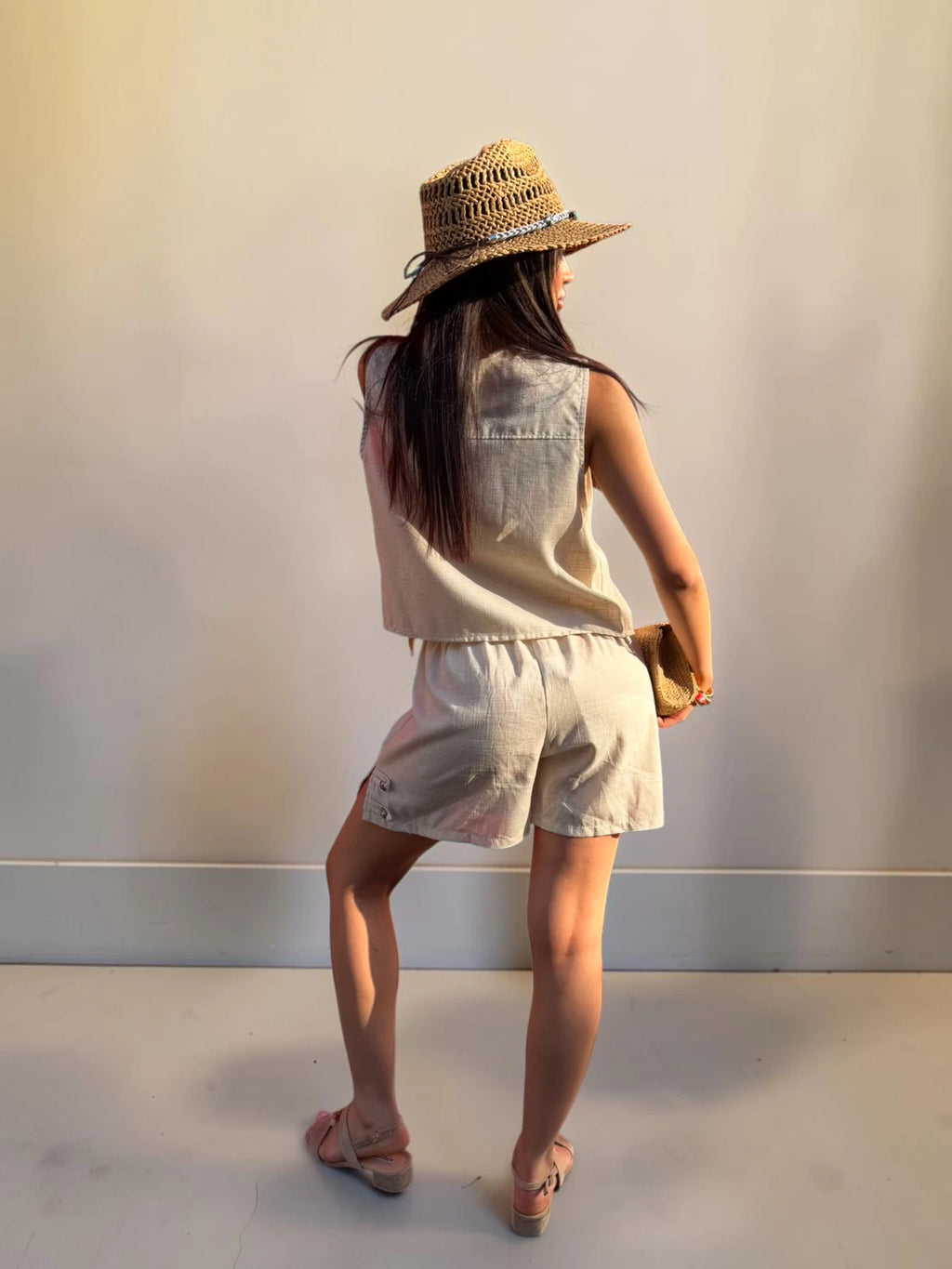 Shorts in misto lino con elastico in vita