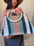 Handbag con tracolla in rafia intrecciata