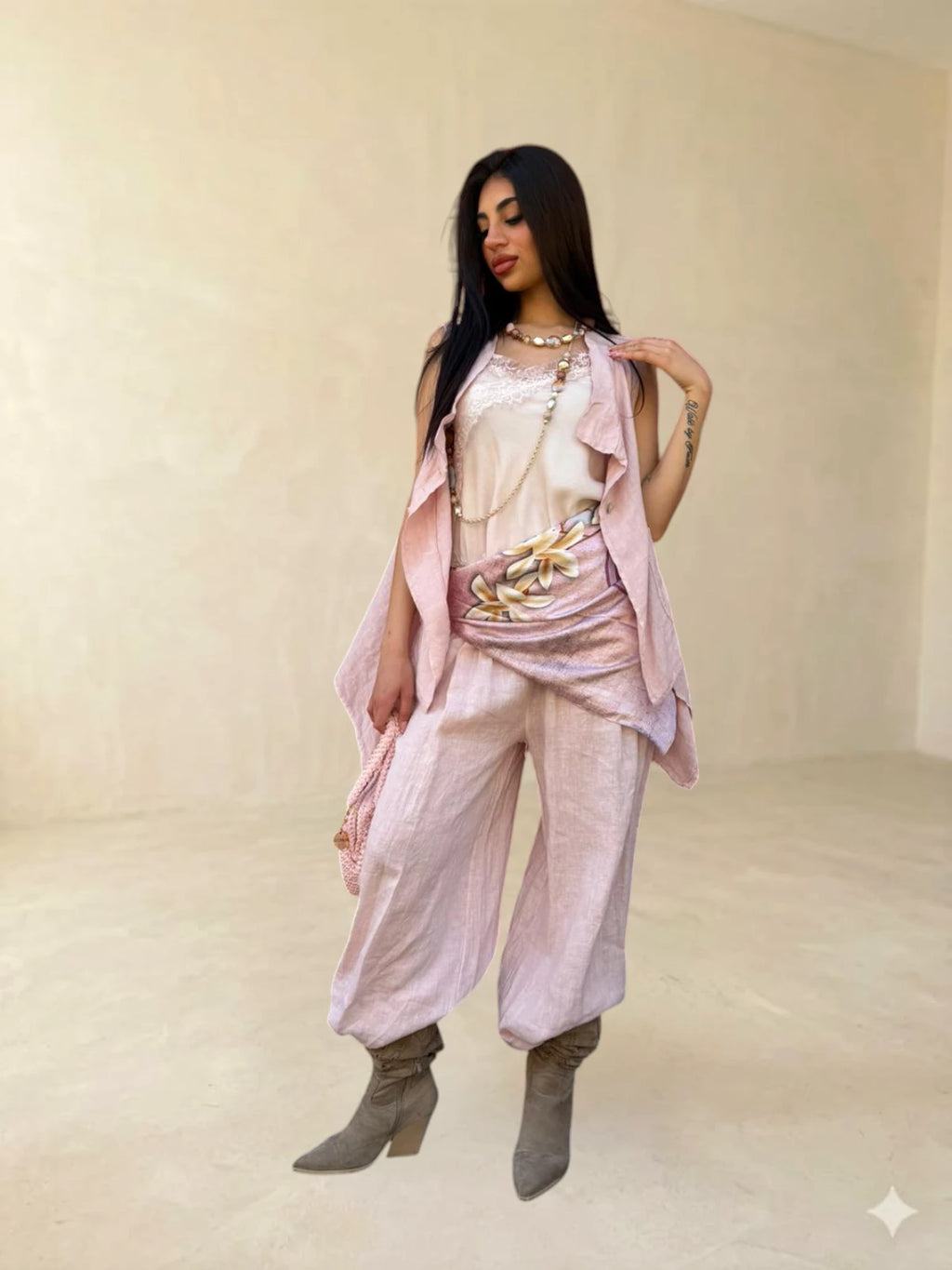 Gilet asimmetrico con bottoni in madreperla