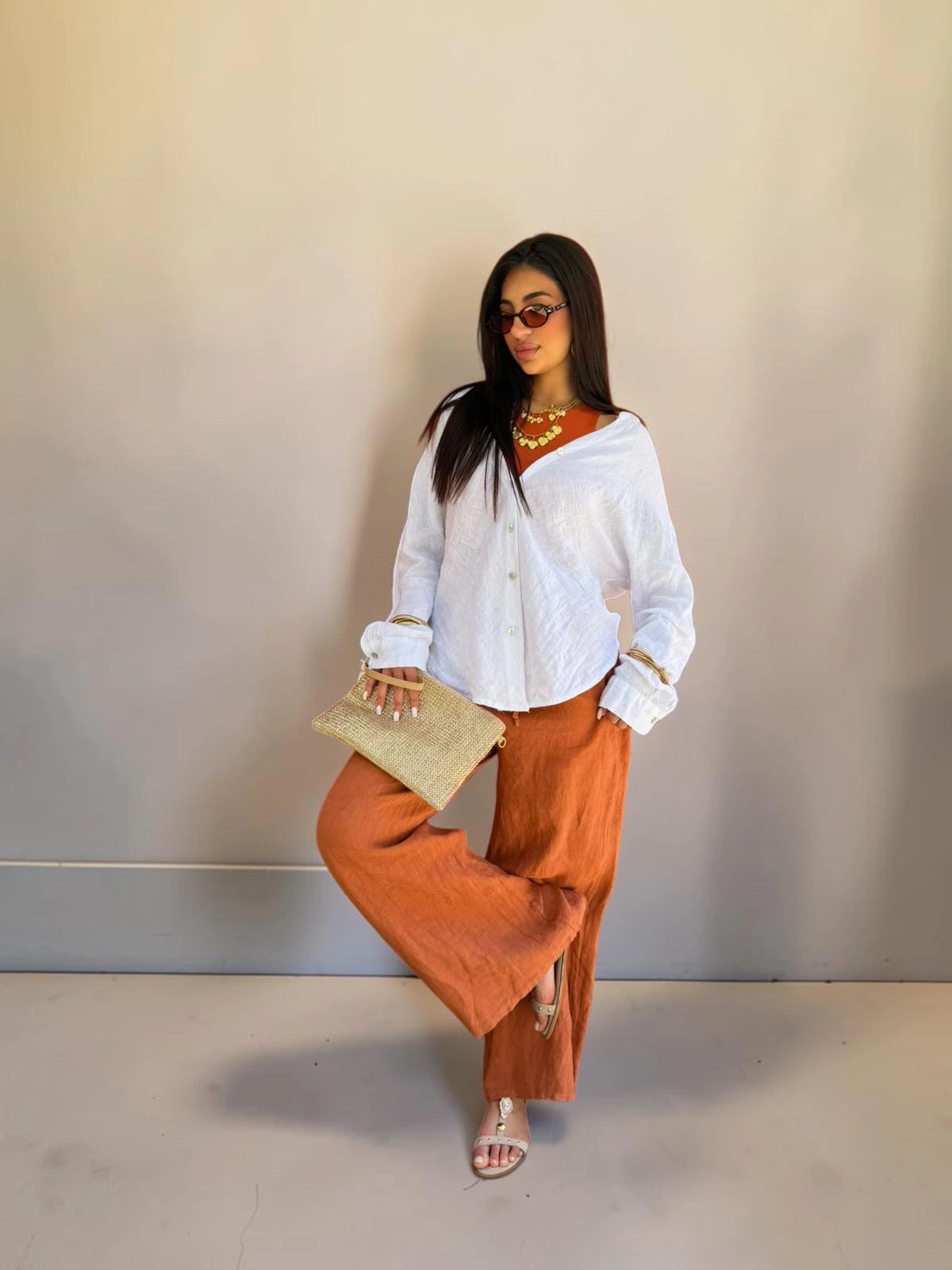 Pantalone in lino con elastico in vita